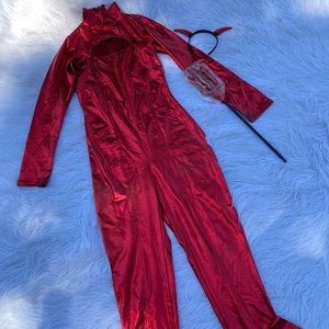 Woman’s sexy devil costume (W)